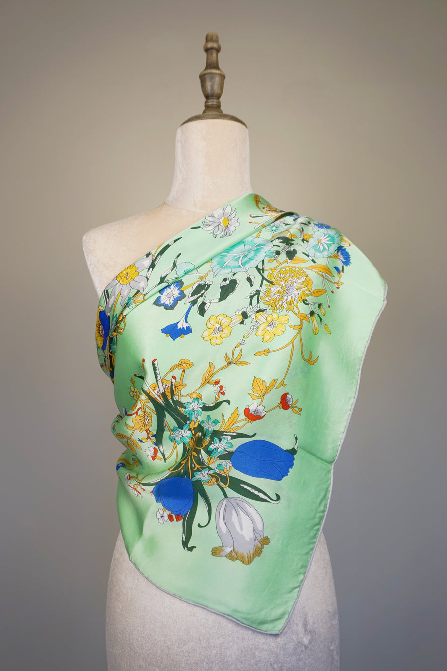 WSS-5808 Green Flower Garden Silk Scarf