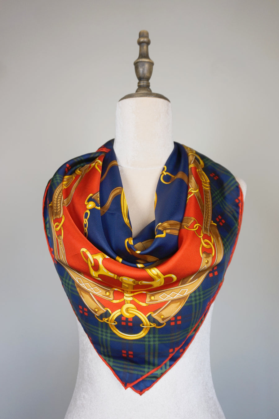 WSS-5812 Red Chains Luxury Style Silk Scarf