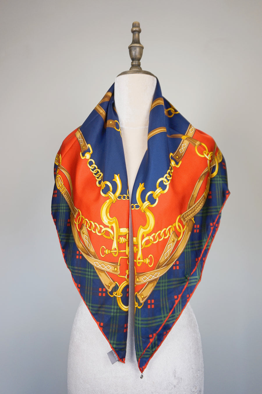 WSS-5812 Red Chains Luxury Style Silk Scarf