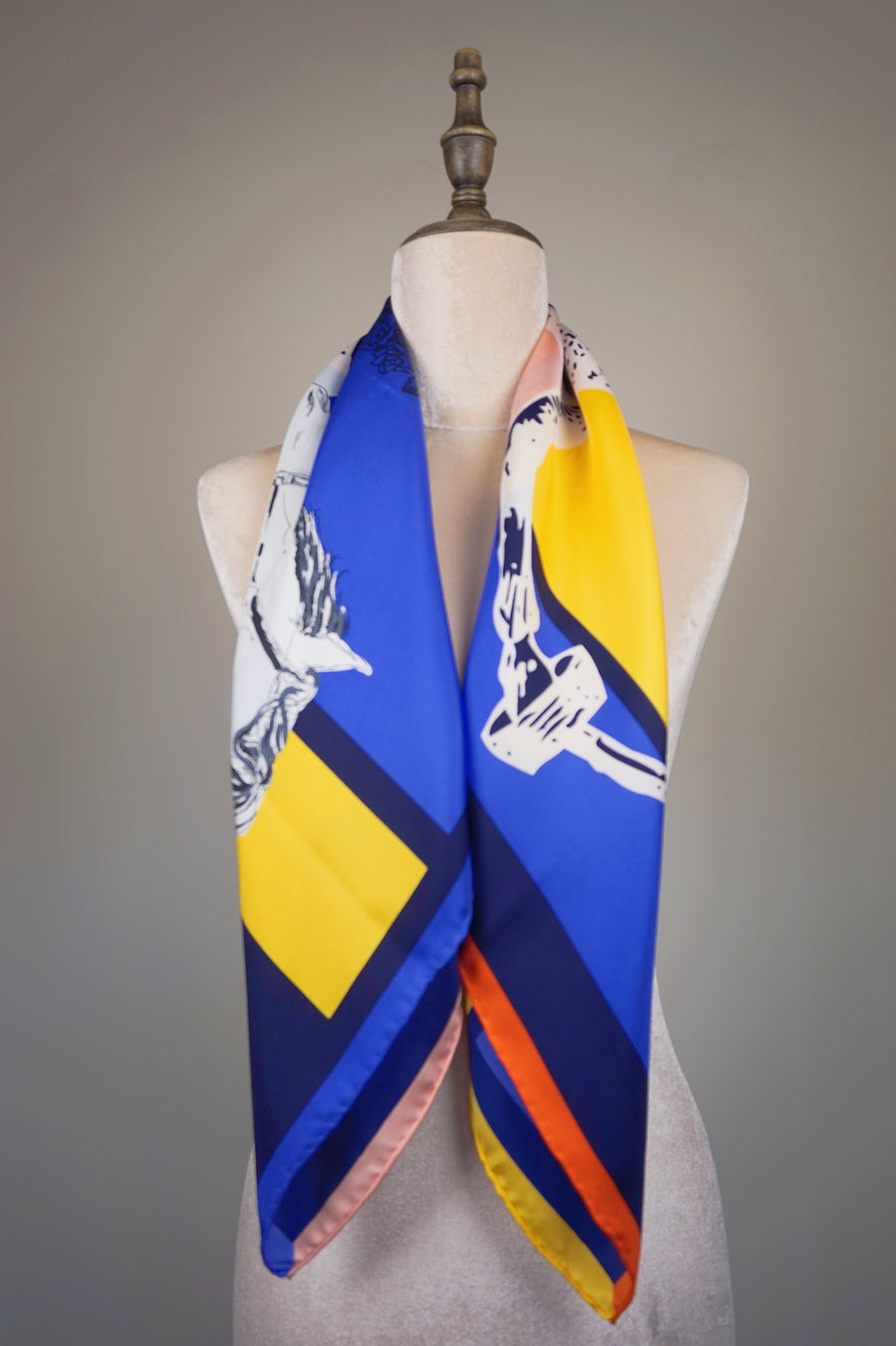 WSS-5818 Two Horses Luxury Style Silk Scarf