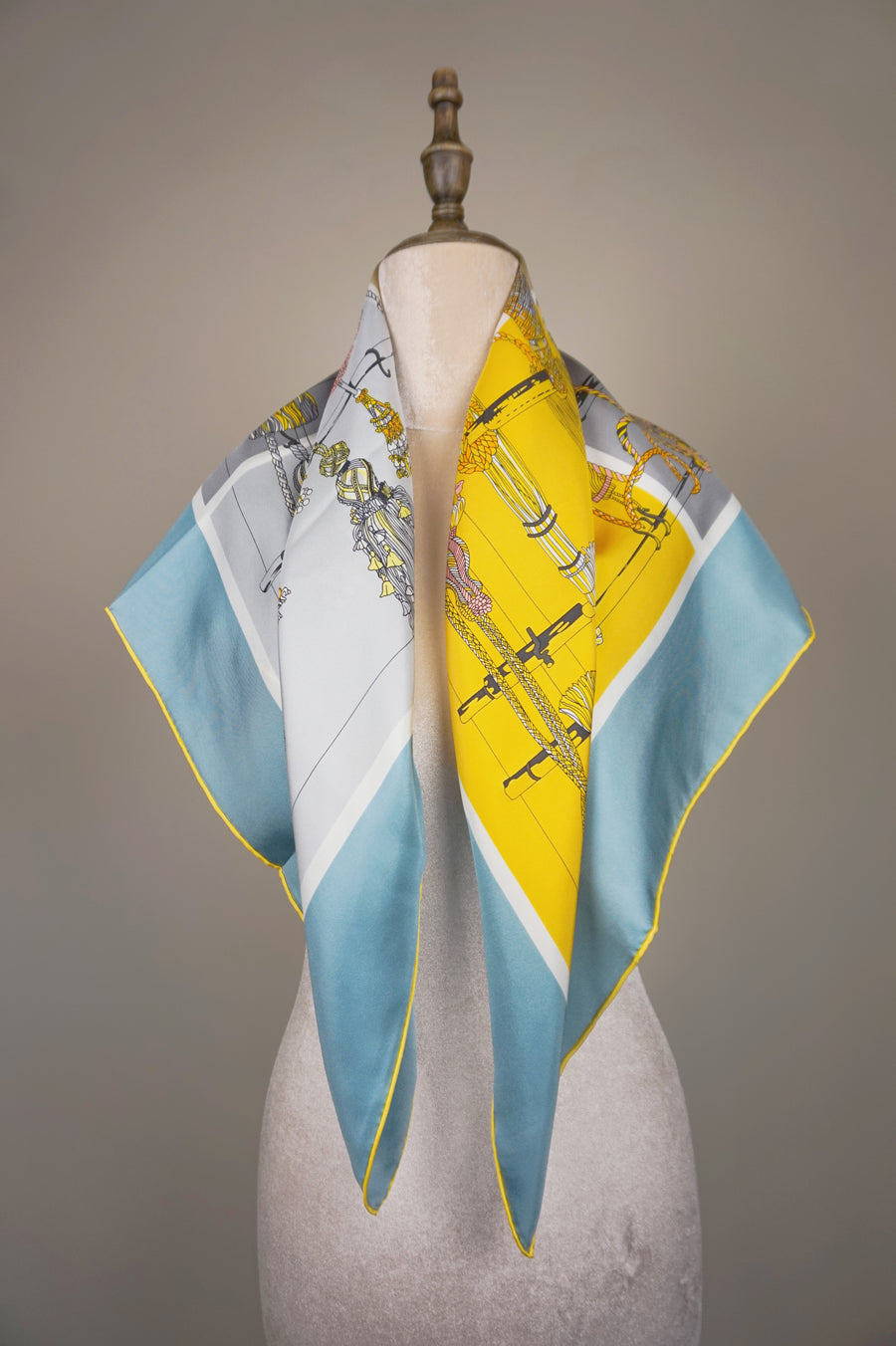 WSS-5826 Four Colors Tassels Luxury Style Silk Scarf