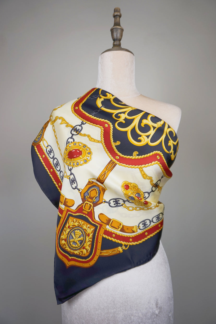 WSS-5831 Black Royal Jewellery Luxury Style Silk Scarf