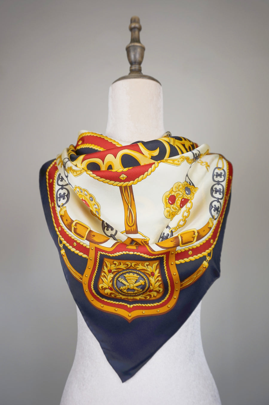 WSS-5831 Black Royal Jewellery Luxury Style Silk Scarf