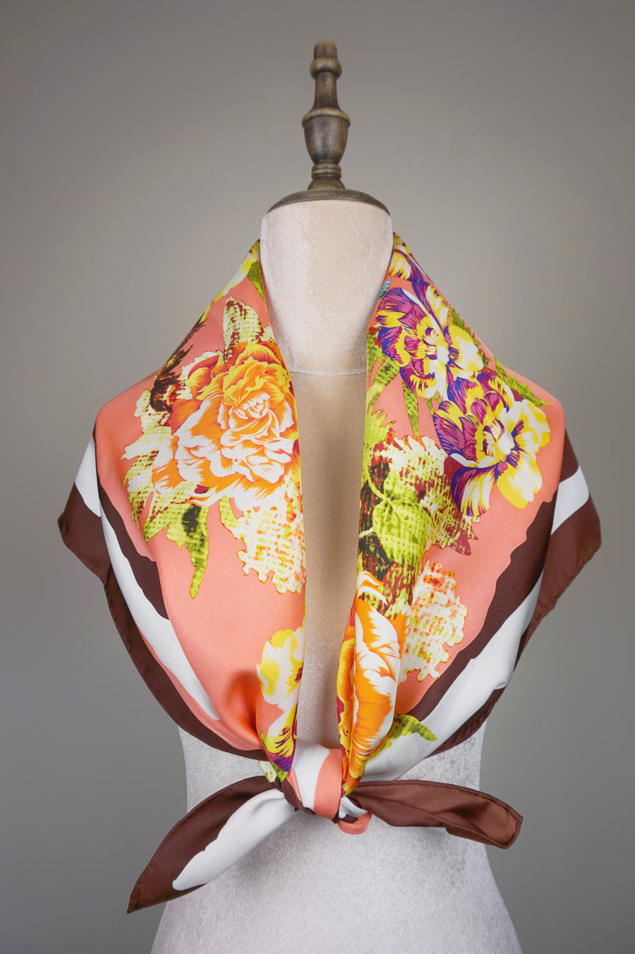 WSS-5832 Corak Flower Garden Luxury Style Silk Scarf