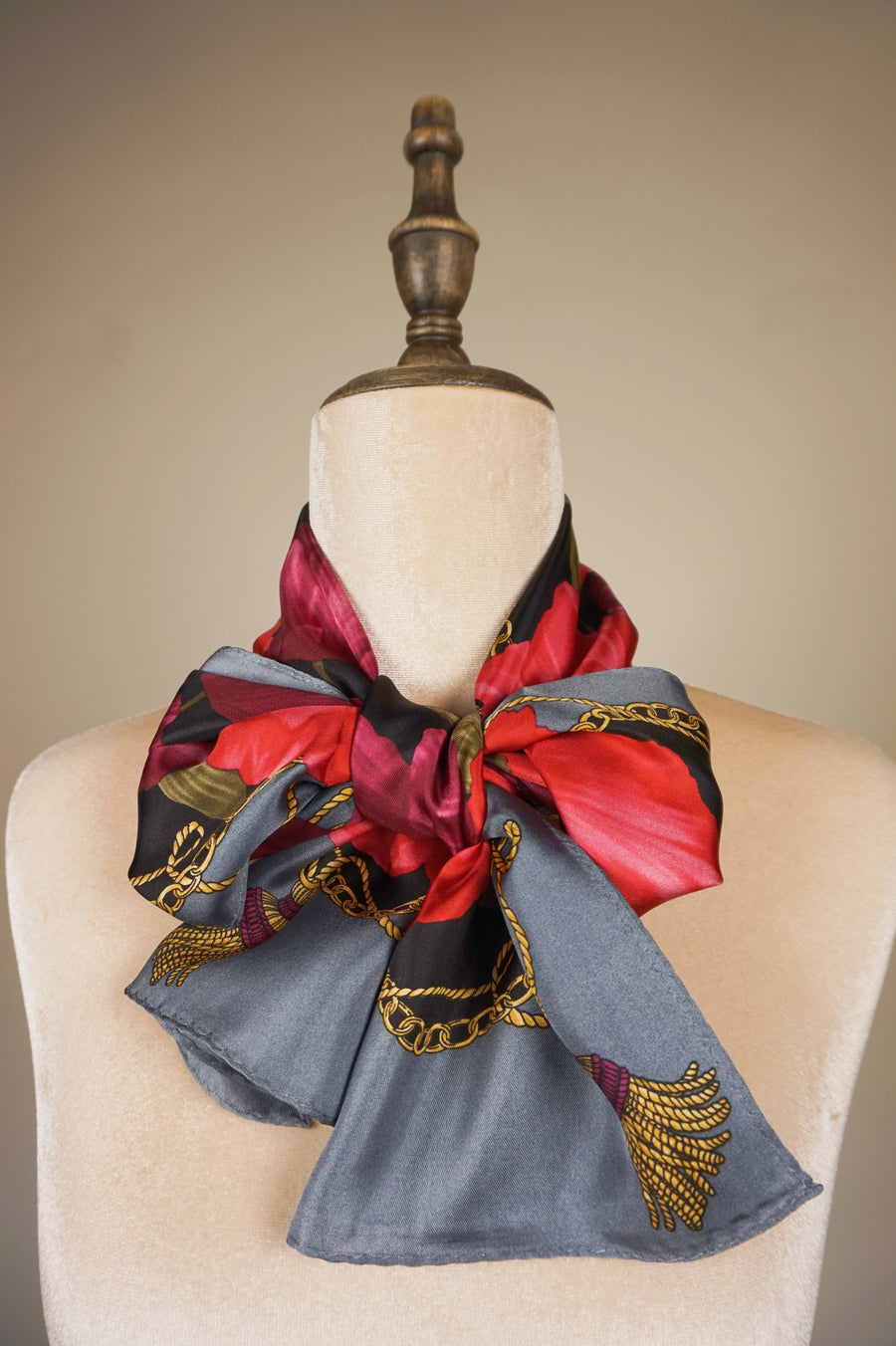 WSS-5840 Gray Flower Feast Silk Scarf ( long size )