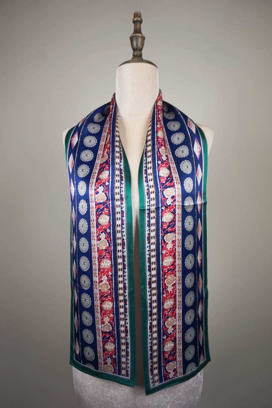 WSS-5846 Green Double Layer Vintage Style Silk Scarf ( narrow size )