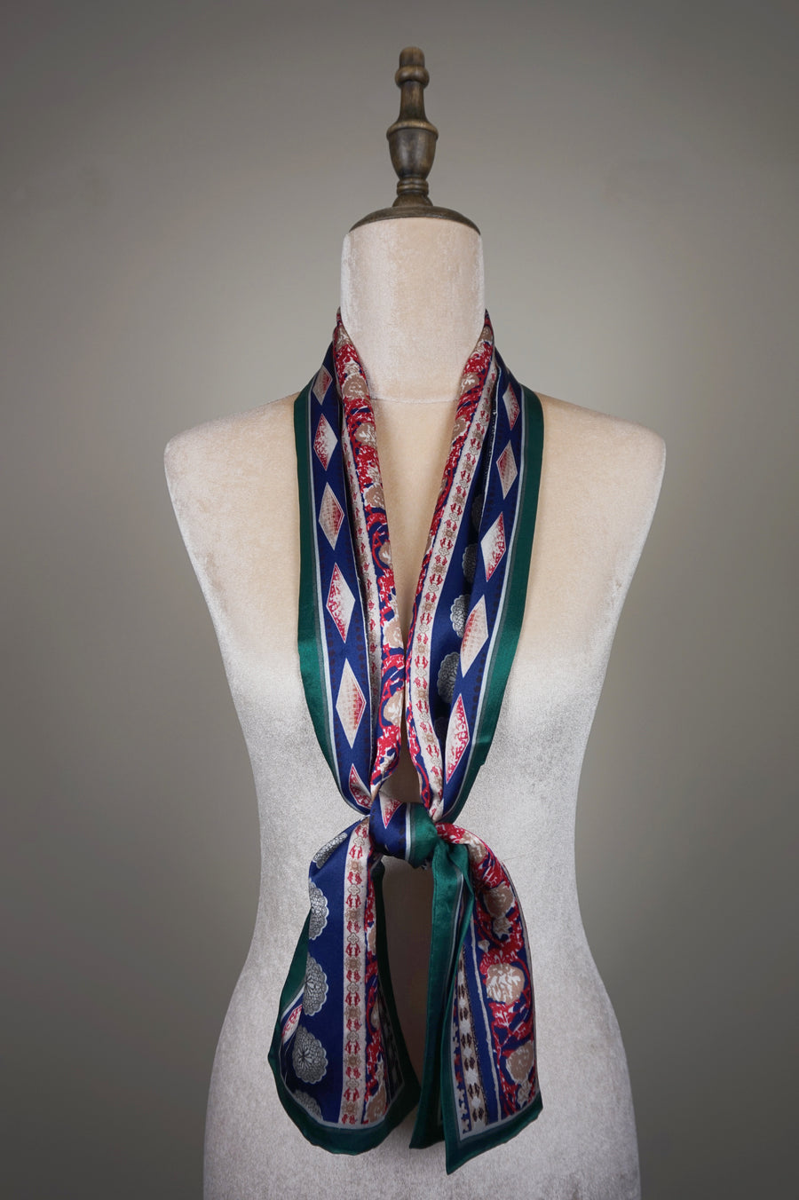 WSS-5846 Green Double Layer Vintage Style Silk Scarf ( narrow size )