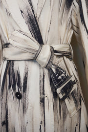 WTC-2121 Black & White Artistic Style Long Trench Coat （ Queen's Favorite )