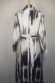 WTC-2121 Black & White Artistic Style Long Trench Coat （ Queen's Favorite )