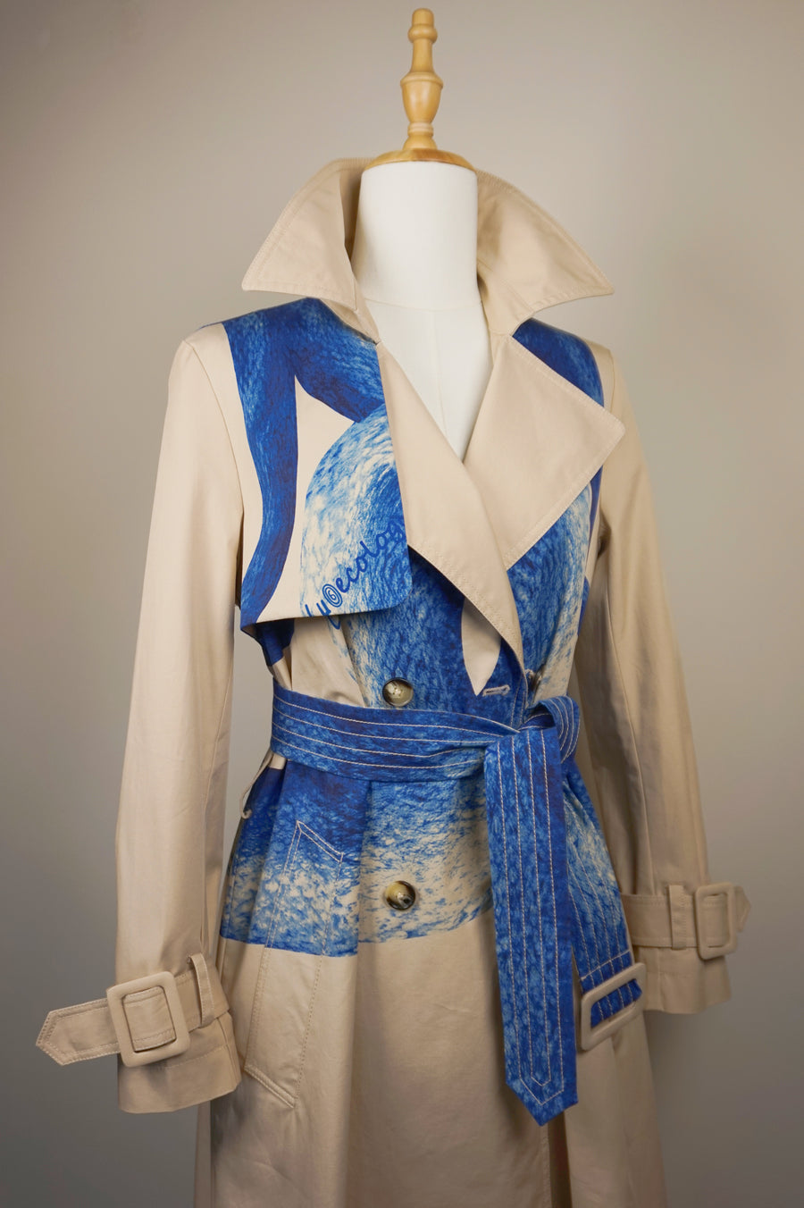 WTC-1629 Beige Mermaid Luxury Style Trench Coat ( Queen's Favorite )