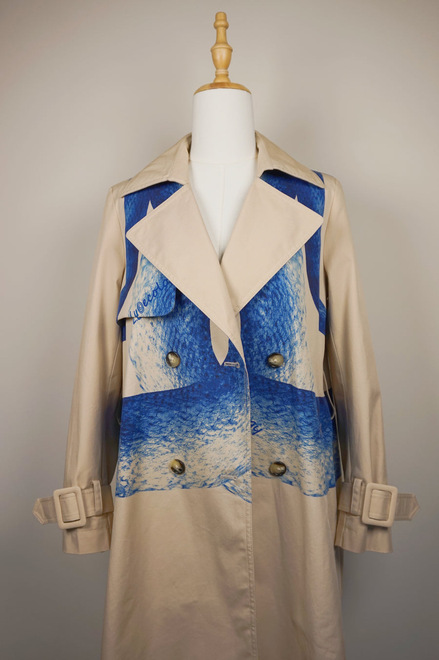 WTC-1629 Beige Mermaid Luxury Style Trench Coat ( Queen's Favorite )