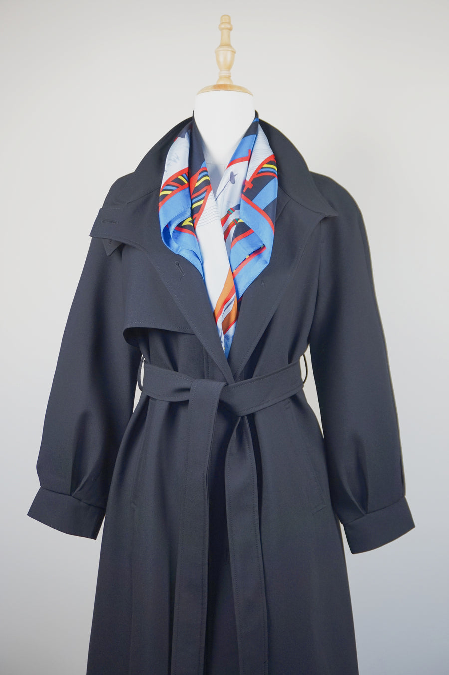 WTC-101811 Black Chic Tyle Trench Coat ( Scarf is not included )