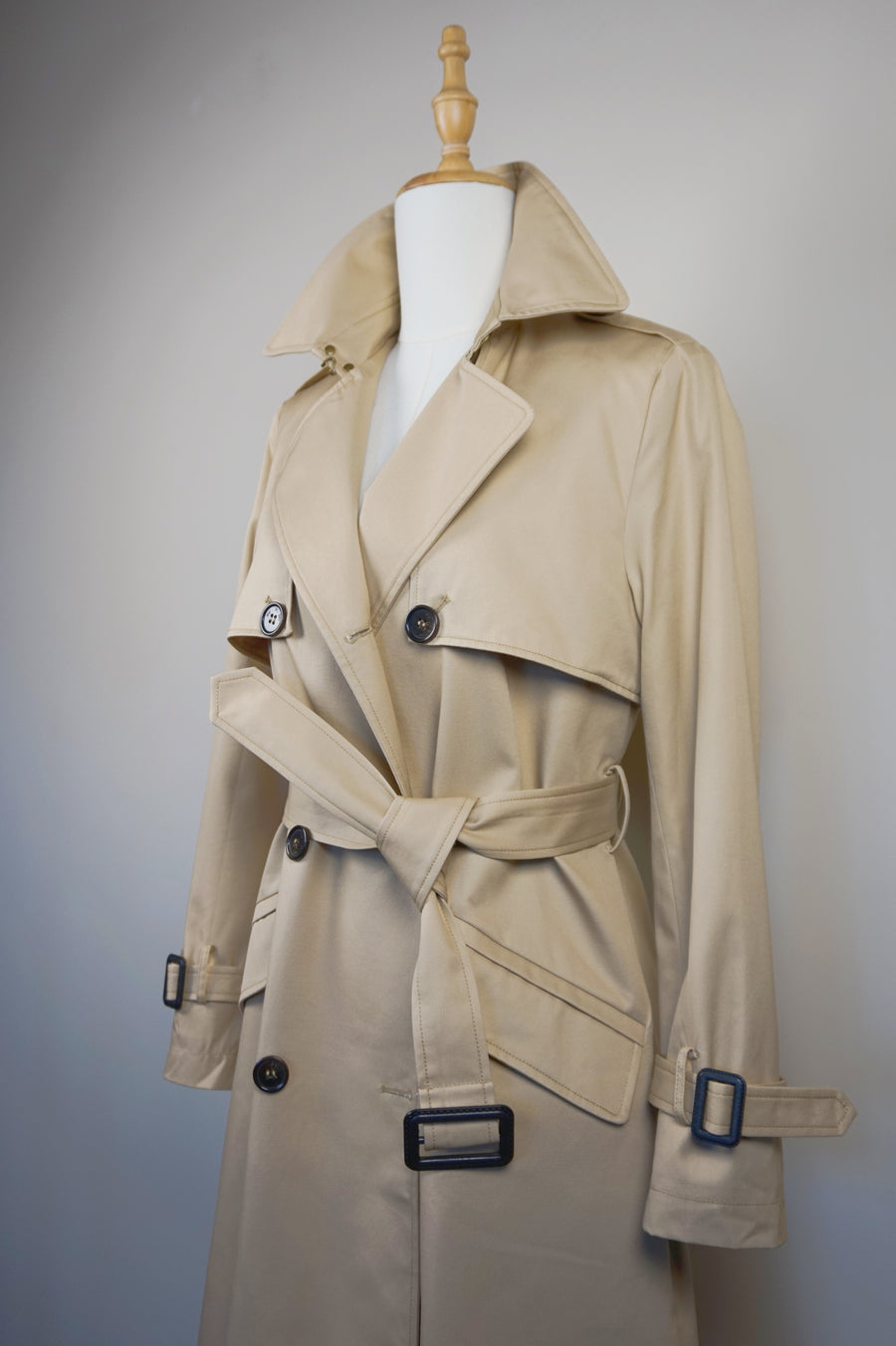 WTC-3105C Beige Luxury Style Waterproof Trench Coat ( Queen's Favorite )