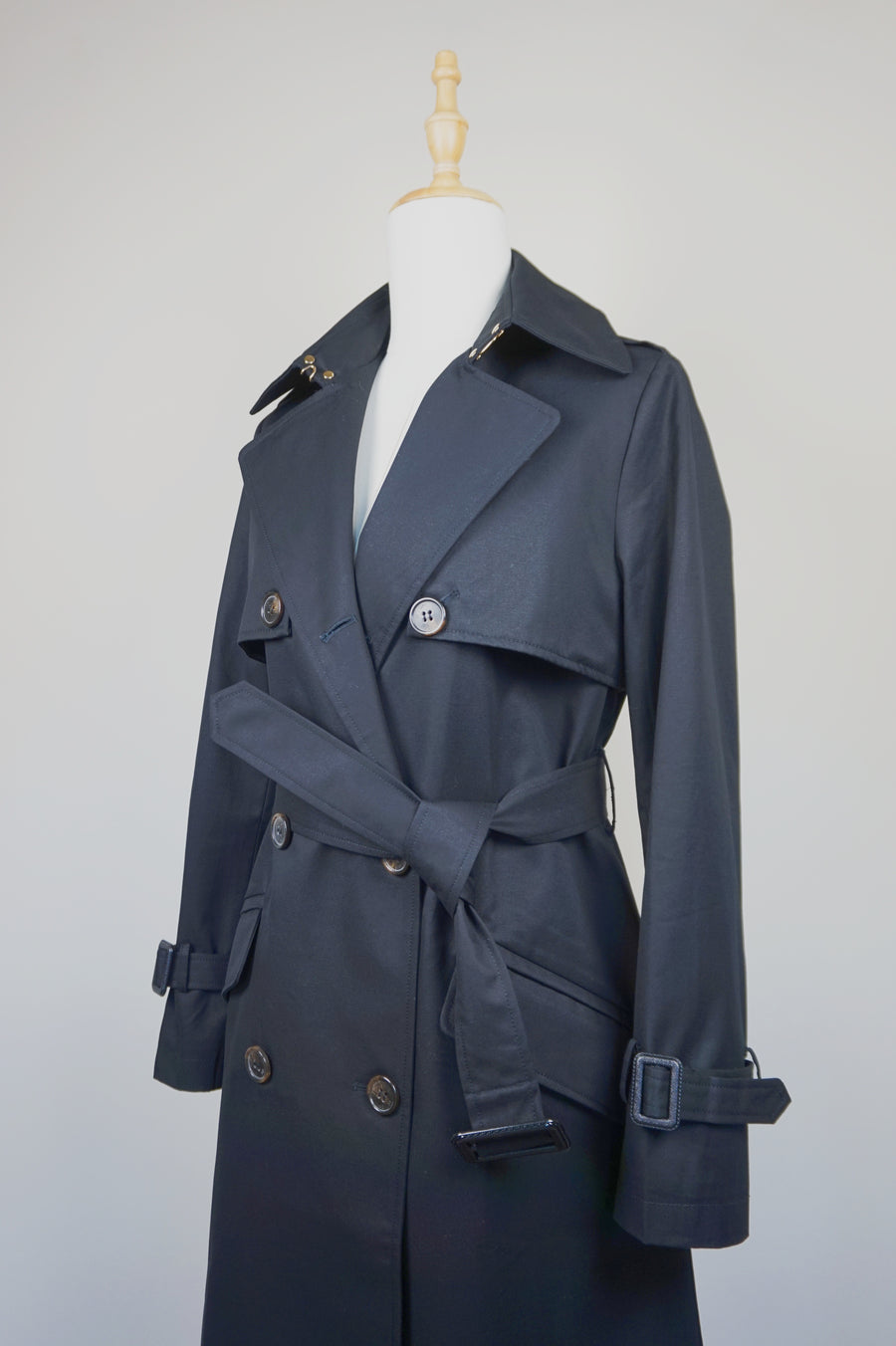 WTC-3105B Black Luxury Style Waterproof Trench Coat ( Queen's Favorite )