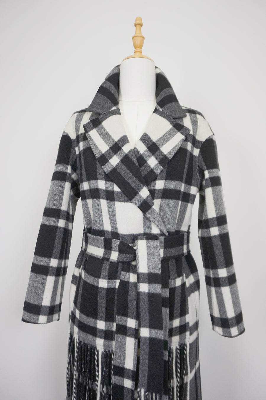 WWC-10803 Black & White Check Tassels 80% Wool Coat