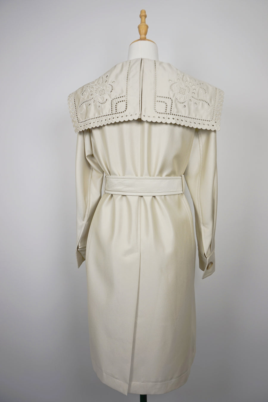 WTC-D3355 Beige Embroidered Collar Luxury Style Trench Coat