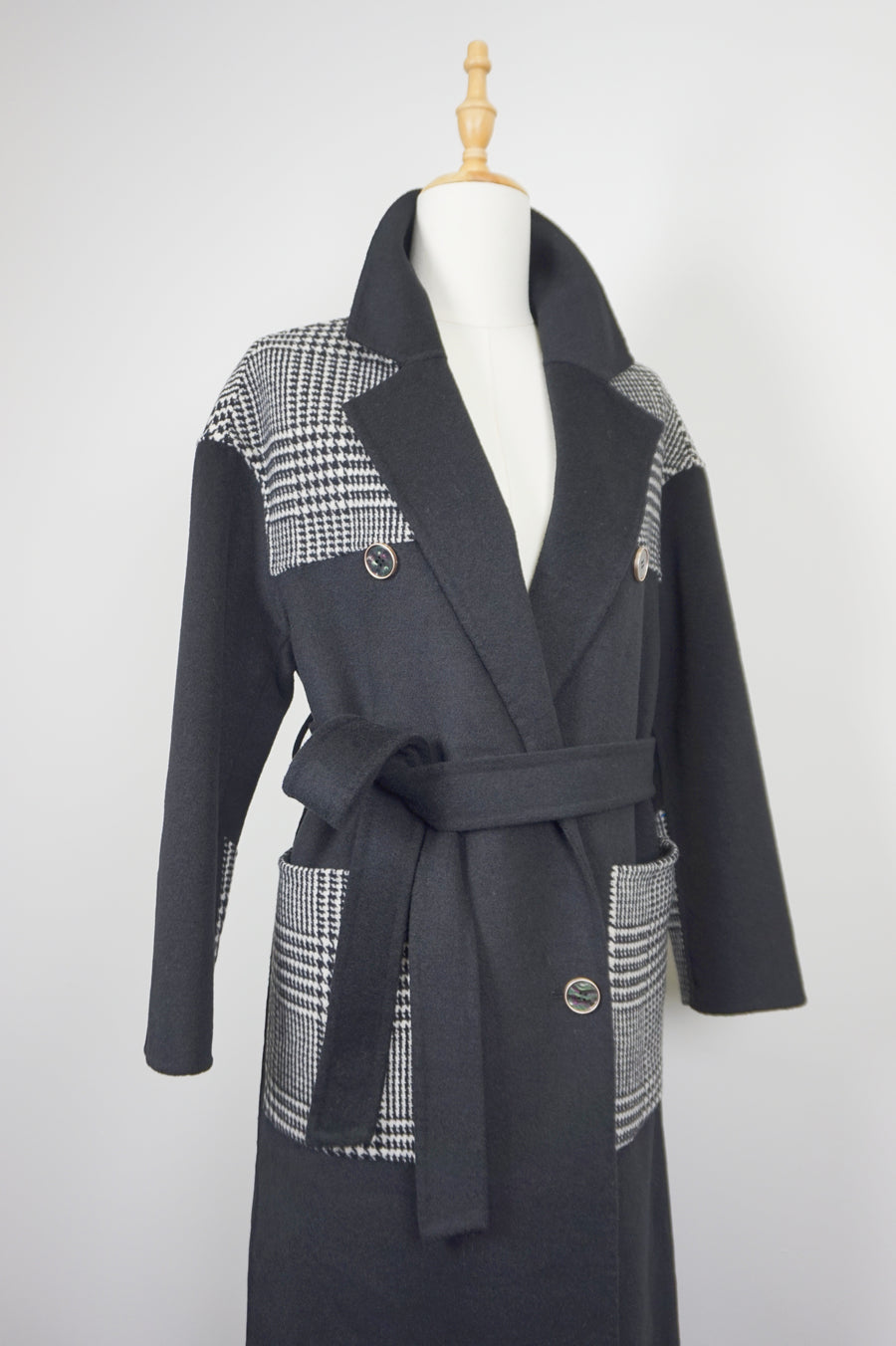 WWC-05789 Black & Check Business Style 100% Wool Coat