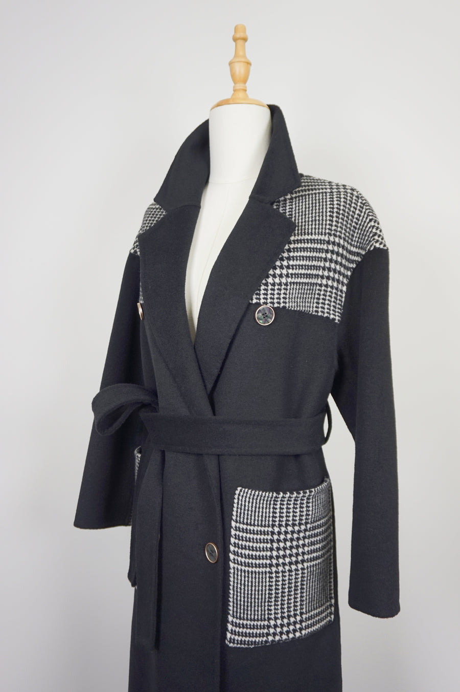 WWC-05789 Black & Check Business Style 100% Wool Coat