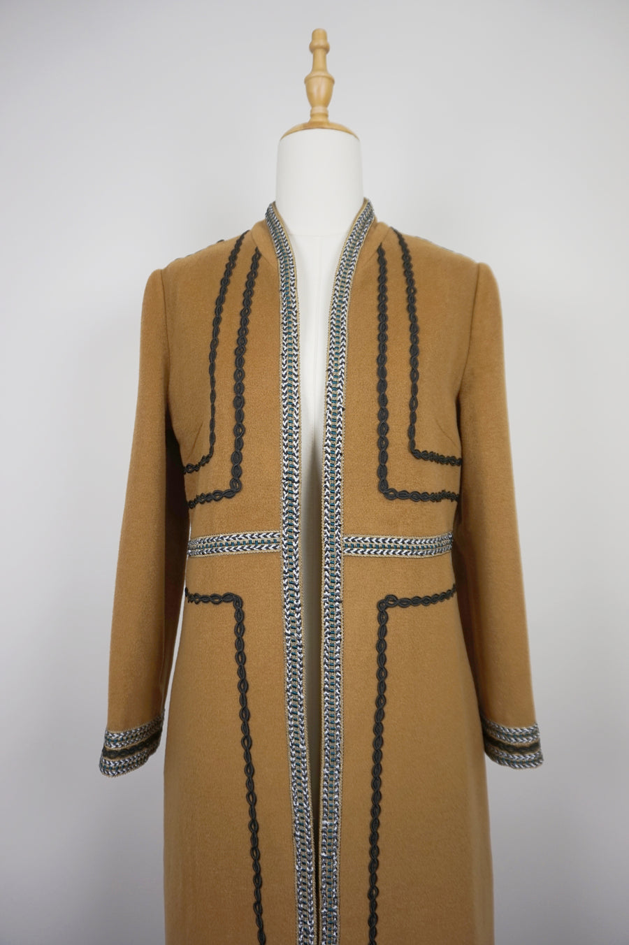 WWC-BERN Camel Line Chic Style 80% Wool Coat