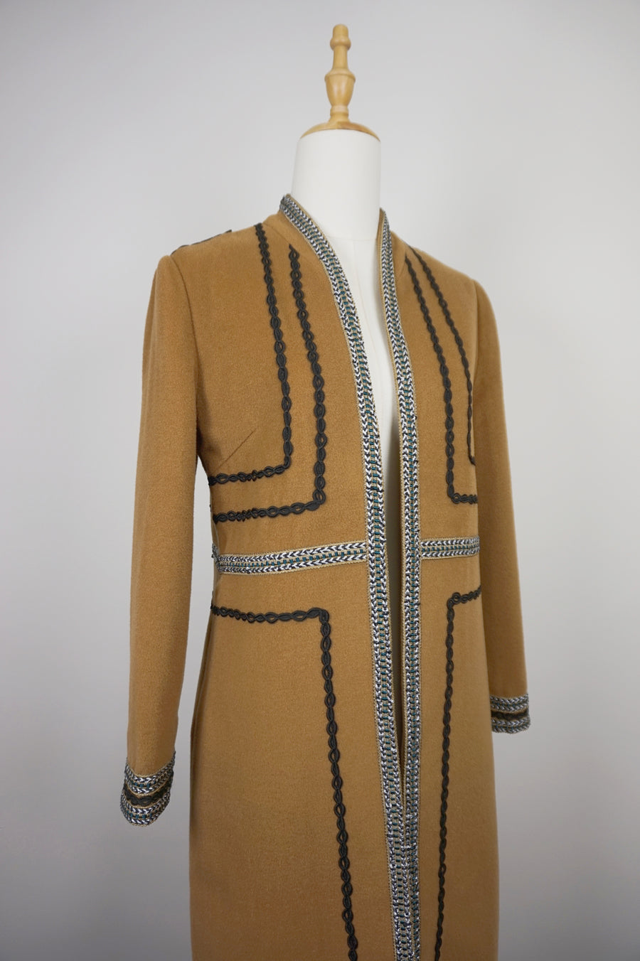 WWC-BERN Camel Line Chic Style 80% Wool Coat