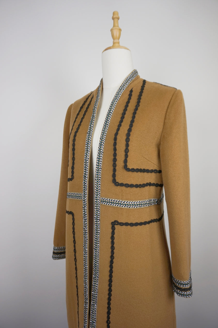 WWC-BERN Camel Line Chic Style 80% Wool Coat
