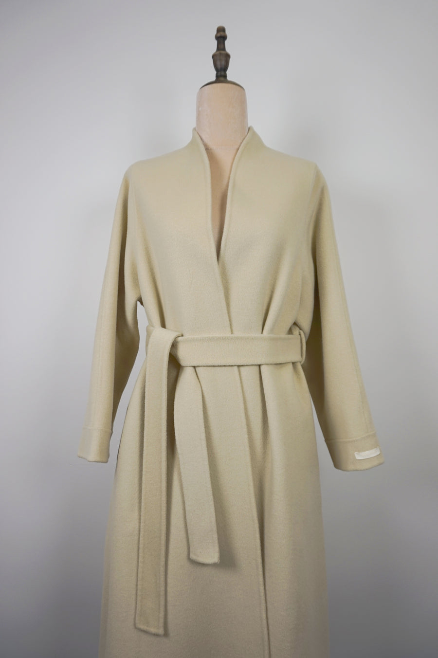 WWC-930KE1 Warm Ivory Luxury Style Pure Wool Coat